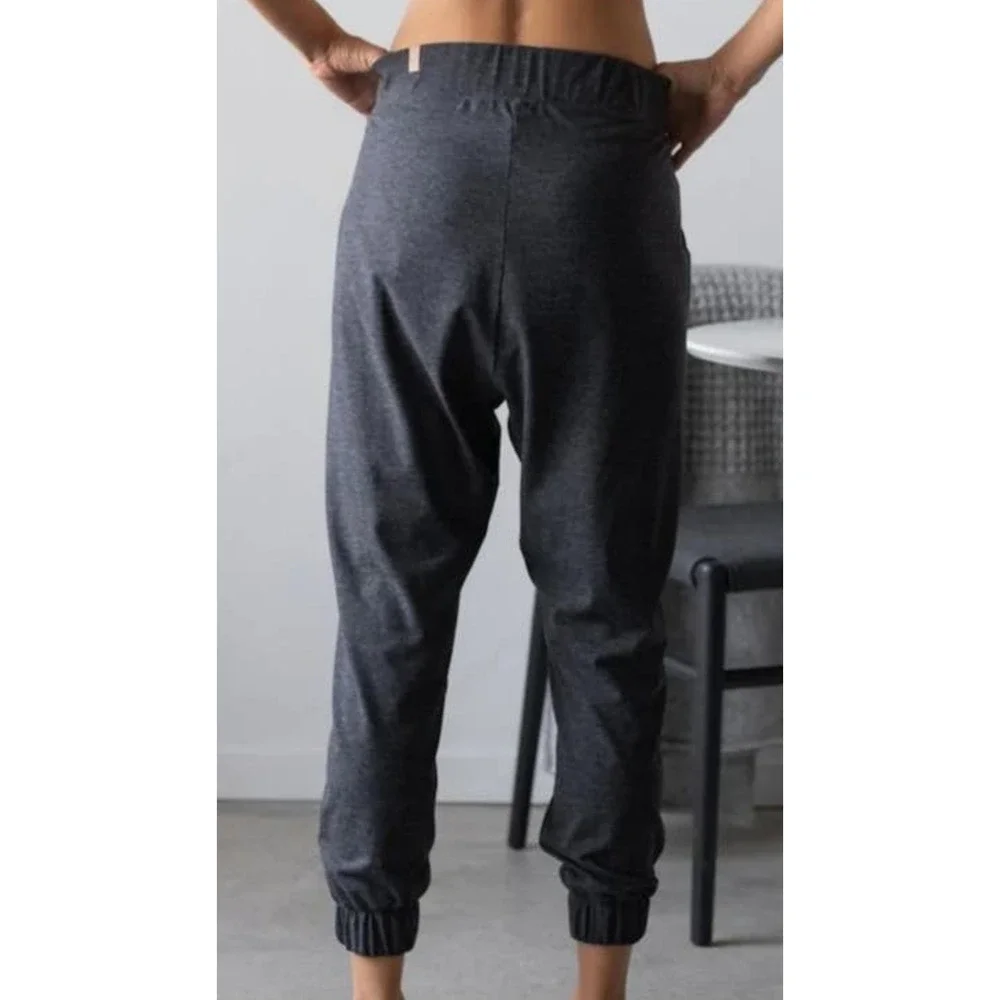 Lunya Restore Thermal Draped Jogger in Mellow Gray Heather Size Small NWOT